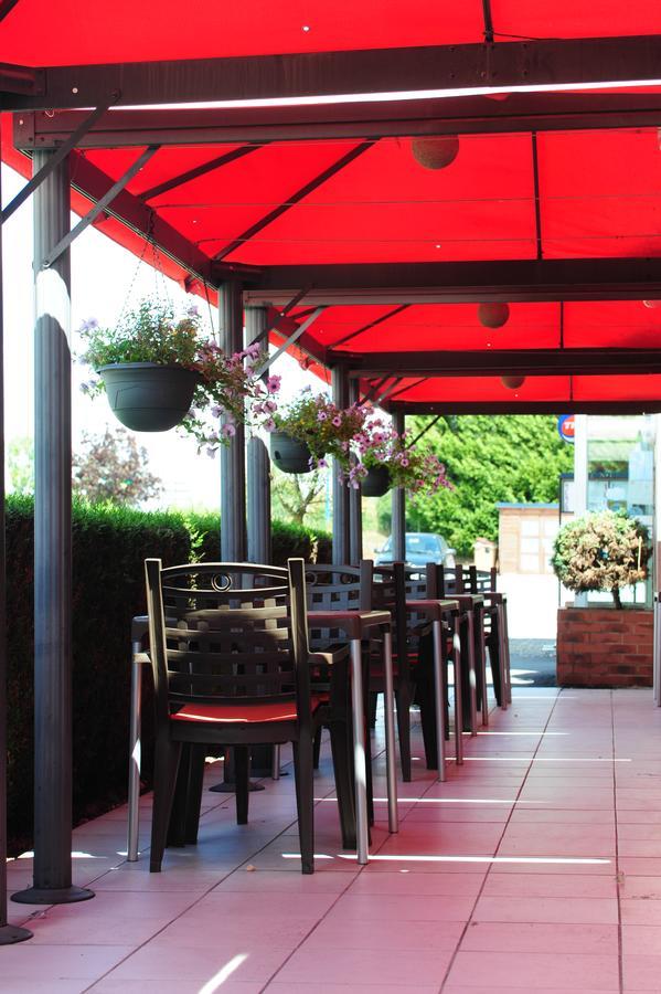 Logis Argonne Hôtel Vouziers Exterior foto
